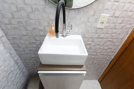 Casa de condomínio à venda com 70m², 2 quartos e 1 vaga Casa de condomínio à venda com 70m², 2 quartos e 1 vagaLavabo