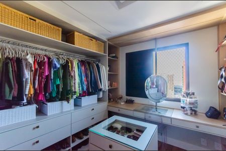 Apartamento à venda com 146m², 3 quartos e 3 vagasQuarto 1