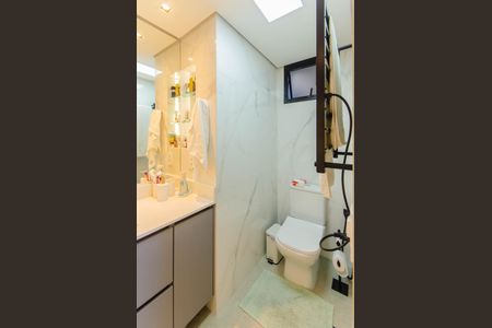 Apartamento à venda com 146m², 3 quartos e 3 vagasBanheiro da Suíte