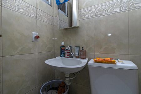 Apartamento à venda com 48m², 2 quartos e 1 vaga Apartamento à venda com 48m², 2 quartos e 1 vagaBanheiro