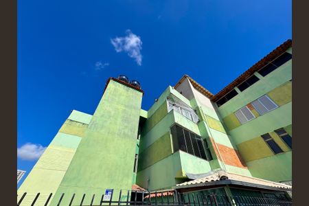 Apartamento para alugar com 68m², 2 quartos e 1 vagaFachada