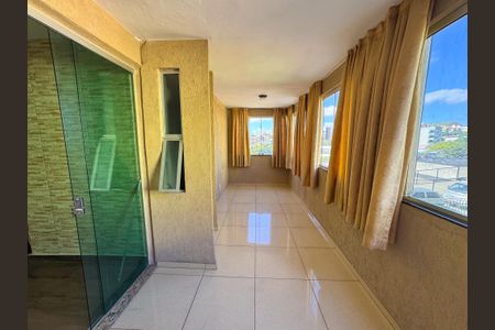 Apartamento para alugar com 68m², 2 quartos e 1 vagaVaranda