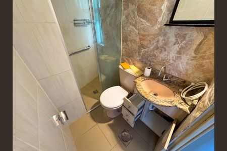 Apartamento para alugar com 68m², 2 quartos e 1 vagaBanheiro