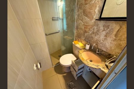 Apartamento para alugar com 68m², 2 quartos e 1 vagaBanheiro