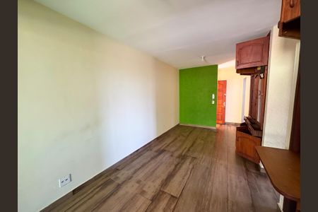 Apartamento para alugar com 68m², 2 quartos e 1 vagaSala