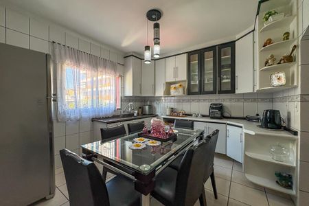 Casa à venda com 310m², 3 quartos e 4 vagasCozinha