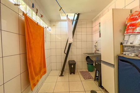 Casa à venda com 310m², 3 quartos e 4 vagasÁrea de Serviço