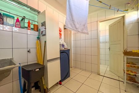 Casa à venda com 310m², 3 quartos e 4 vagasÁrea de Serviço