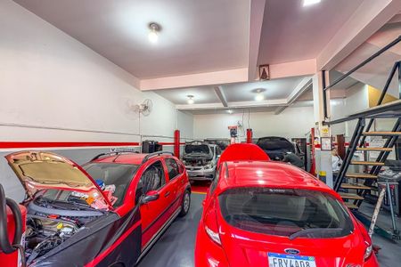 Casa à venda com 310m², 3 quartos e 4 vagasÁrea comum