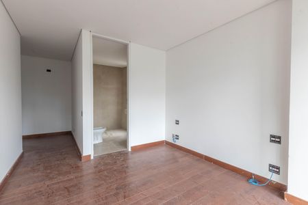 Apartamento à venda com 377m², 4 quartos e 5 vagas Apartamento à venda com 377m², 4 quartos e 5 vagasQuarto 1