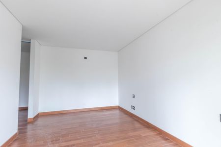 Apartamento à venda com 377m², 4 quartos e 5 vagas Apartamento à venda com 377m², 4 quartos e 5 vagasQuarto 2