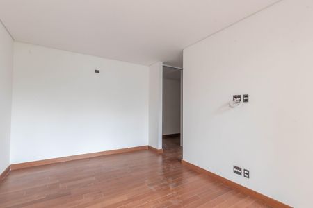 Apartamento à venda com 377m², 4 quartos e 5 vagas Apartamento à venda com 377m², 4 quartos e 5 vagasQuarto 3