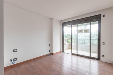 Apartamento à venda com 377m², 4 quartos e 5 vagas Apartamento à venda com 377m², 4 quartos e 5 vagasQuarto 1