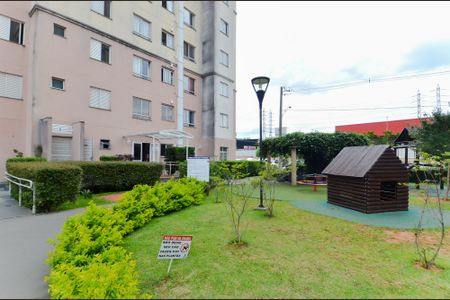 Apartamento para alugar com 45m², 2 quartos e 1 vaga Apartamento para alugar com 45m², 2 quartos e 1 vagaÁrea comum - Playground