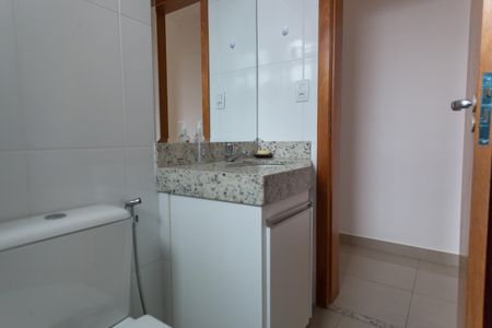 Apartamento à venda com 65m², 2 quartos e 2 vagas Apartamento à venda com 65m², 2 quartos e 2 vagasBanheiro da Suíte