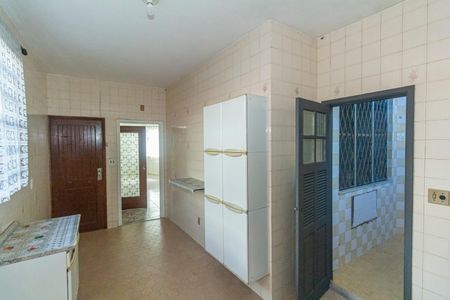 Casa para alugar com 300m², 3 quartos e sem vaga Casa para alugar com 300m², 3 quartos e sem vagaCozinha