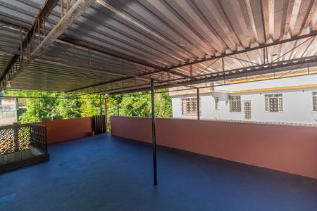 Casa para alugar com 300m², 3 quartos e sem vaga Casa para alugar com 300m², 3 quartos e sem vagaTerraço