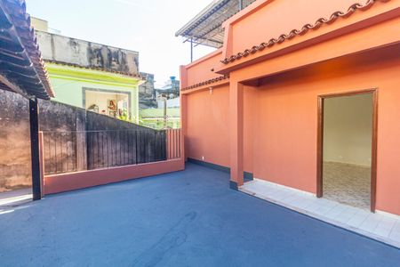 Casa para alugar com 300m², 3 quartos e sem vaga Casa para alugar com 300m², 3 quartos e sem vagaQuintal