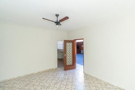 Casa para alugar com 300m², 3 quartos e sem vaga Casa para alugar com 300m², 3 quartos e sem vagaSala
