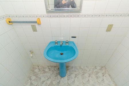 Casa para alugar com 300m², 3 quartos e sem vaga Casa para alugar com 300m², 3 quartos e sem vagaBanheiro 2