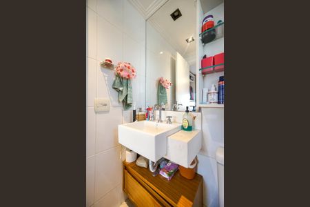 Apartamento à venda com 98m², 3 quartos e 2 vagas Apartamento à venda com 98m², 3 quartos e 2 vagasBanheiro da suíte