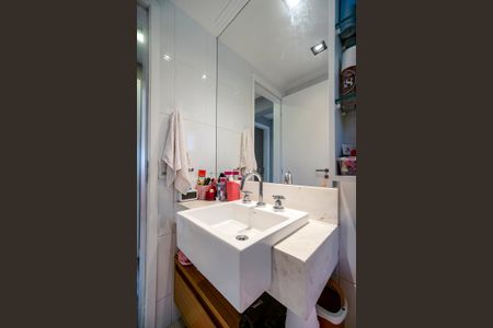 Apartamento à venda com 98m², 3 quartos e 2 vagas Apartamento à venda com 98m², 3 quartos e 2 vagasBanheiro social