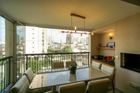 Apartamento à venda com 98m², 3 quartos e 2 vagas Apartamento à venda com 98m², 3 quartos e 2 vagasVaranda