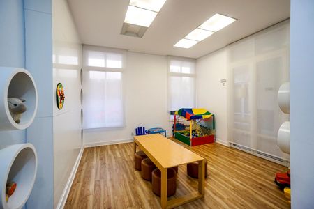 Apartamento à venda com 98m², 3 quartos e 2 vagas Apartamento à venda com 98m², 3 quartos e 2 vagasÁrea comum - Brinquedoteca