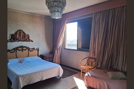 Apartamento à venda com 500m², 4 quartos e 4 vagasQuarto