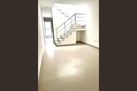 Casa à venda com 110m², 2 quartos e 2 vagas