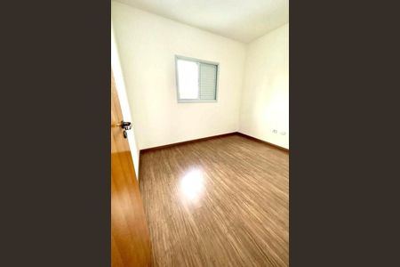 Casa à venda com 110m², 2 quartos e 2 vagas