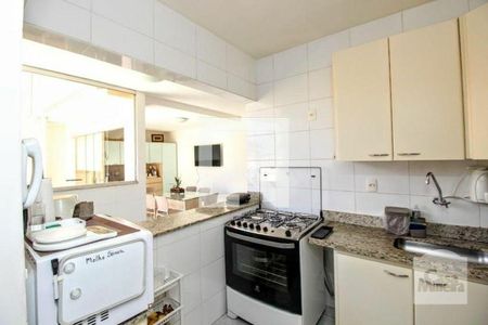 Apartamento à venda com 122m², 3 quartos e 2 vagasCozinha