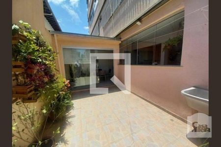 Apartamento à venda com 122m², 3 quartos e 2 vagasÁrea de serviço 