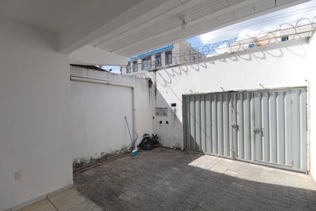 Casa à venda com 180m², 3 quartos e 1 vagaGaragem