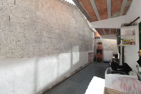 Casa à venda com 180m², 3 quartos e 1 vagaÁrea de Serviço