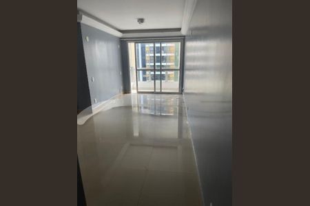 Apartamento à venda com 64m², 2 quartos e 1 vaga