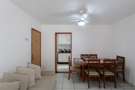 Apartamento à venda com 77m², 3 quartos e 1 vagaSala