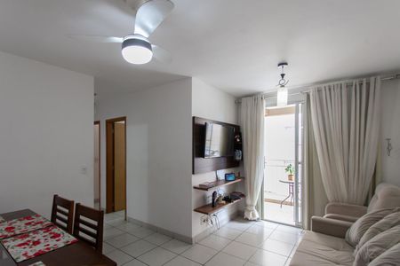 Apartamento à venda com 77m², 3 quartos e 1 vagaSala