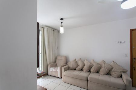 Apartamento à venda com 77m², 3 quartos e 1 vagaSala