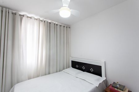 Apartamento à venda com 77m², 3 quartos e 1 vagaQuarto 2