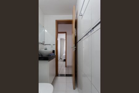 Apartamento à venda com 77m², 3 quartos e 1 vagaBanheiro Social