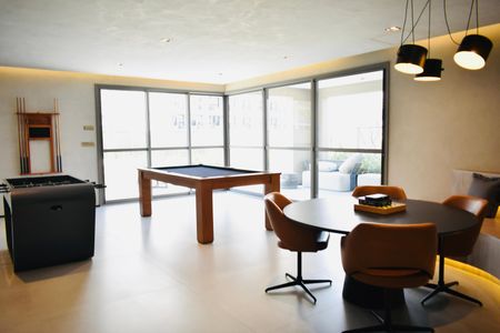 Apartamento à venda com 132m², 3 quartos e 2 vagas Apartamento à venda com 132m², 3 quartos e 2 vagasÁrea comum - Salão de jogos