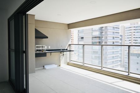 Apartamento à venda com 132m², 3 quartos e 2 vagas Apartamento à venda com 132m², 3 quartos e 2 vagasSacada da Sala