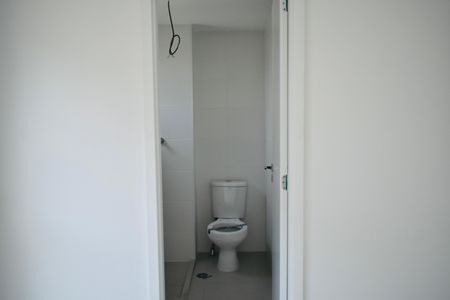 Apartamento à venda com 132m², 3 quartos e 2 vagas Apartamento à venda com 132m², 3 quartos e 2 vagasBanheiro da Suíte 2