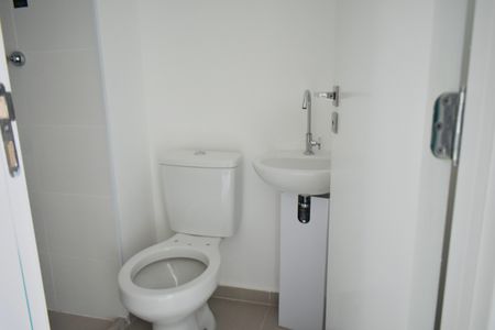 Apartamento à venda com 132m², 3 quartos e 2 vagas Apartamento à venda com 132m², 3 quartos e 2 vagasBanheiro de serviço