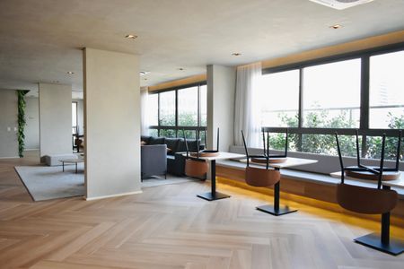 Apartamento à venda com 132m², 3 quartos e 2 vagas Apartamento à venda com 132m², 3 quartos e 2 vagasÁrea comum - Salão de festas