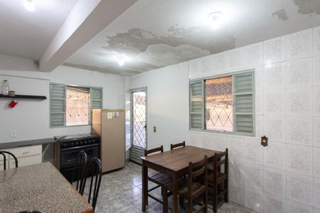 Casa à venda com 240m², 5 quartos e 4 vagasCozinha - Casa 2