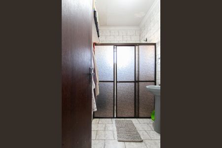 Casa à venda com 240m², 5 quartos e 4 vagasBanheiro Social - Casa 1