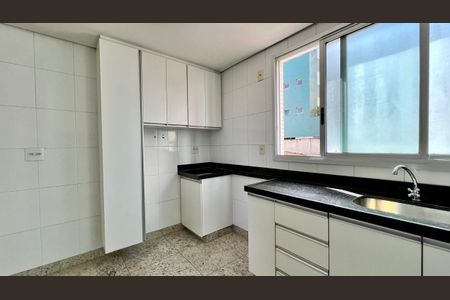 Apartamento à venda com 120m², 3 quartos e 2 vagasCozinha