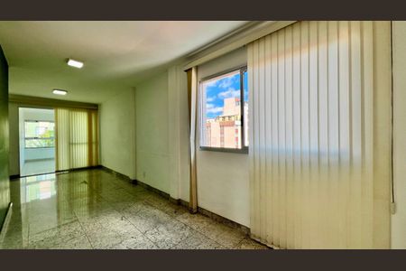 Apartamento à venda com 120m², 3 quartos e 2 vagasSala